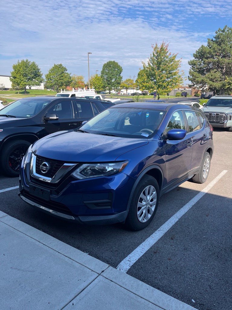 Used 2017 Nissan Rogue S AWD/4WD 360° Tour