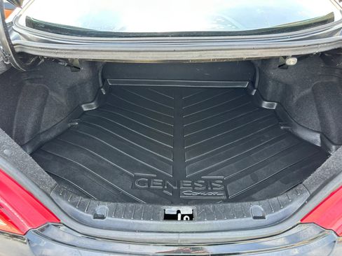 Used 2013 Hyundai Genesis 3.8 RWD image 16