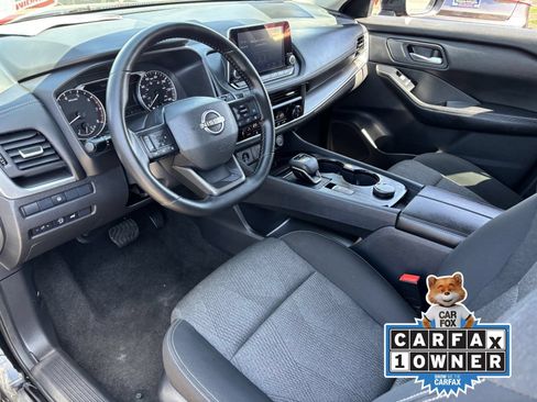 Certified 2025 Nissan Rogue SV AWD/4WD image 18