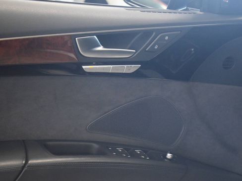 Used 2013 Audi A8 L 3.0T AWD/4WD image 23