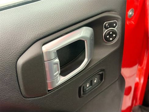 Used 2021 Jeep Wrangler Unlimited Sahara image 18