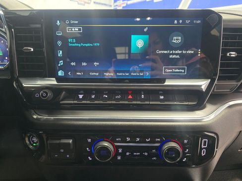 Used 2025 Chevrolet Silverado 3500 High Country w/ High Country Premium Package image 32