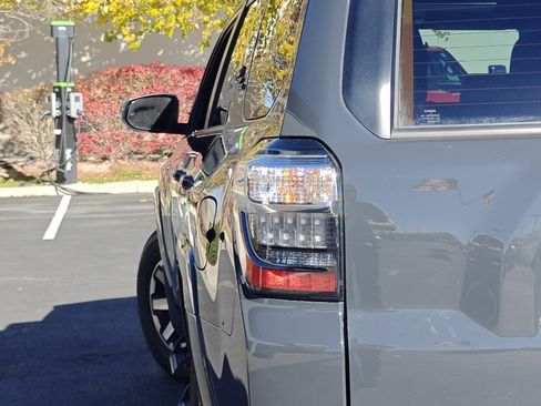 Used 2024 Toyota 4Runner TRD Off-Road Premium image 35