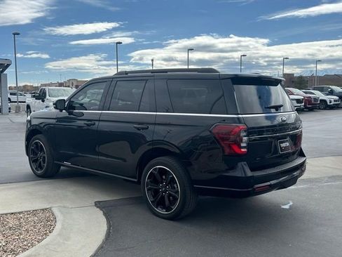 Used 2023 Ford Expedition Limited image 20