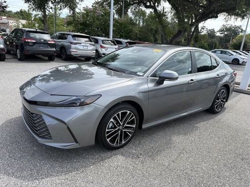 Certified 2026 Toyota Camry XLE FWD image 5