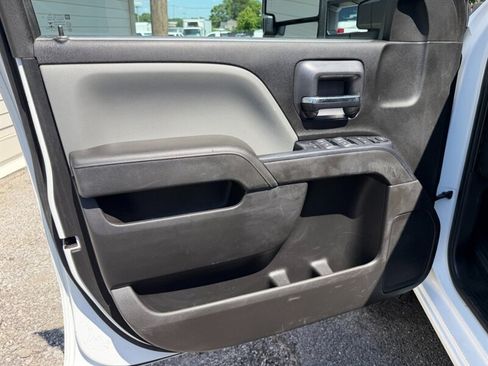 Used 2019 Chevrolet Silverado 3500 W/T w/ WT Convenience Package AWD/4WD image 15
