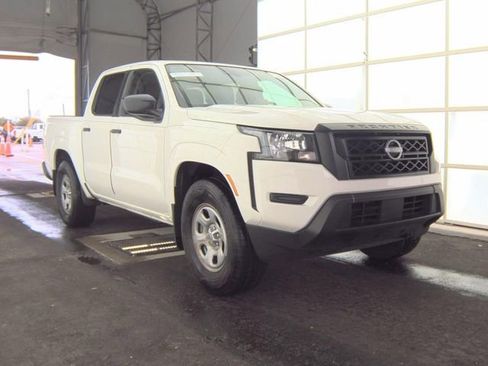 Used 2024 Nissan Frontier S RWD image 1