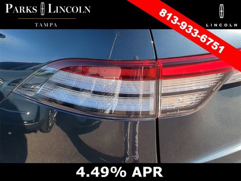 Certified 2023 Lincoln Aviator Reserve w/ Equipment Group 201A image 7