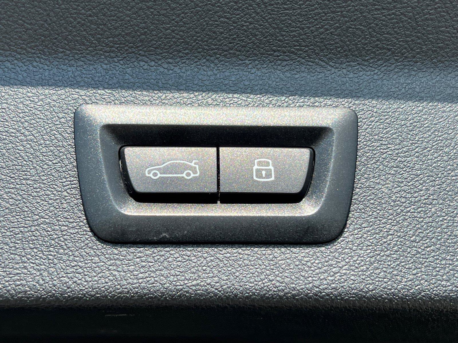 Used 2023 BMW X3 sDrive30i w/ Convenience Package RWD image 19