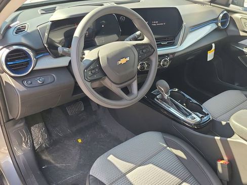 New 2026 Chevrolet Trax LT image 21