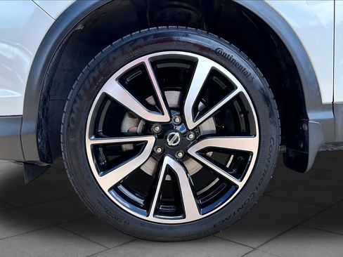 Used 2017 Nissan Rogue Sport SL FWD image 10