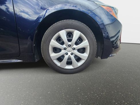 Used 2022 Toyota Corolla LE image 8