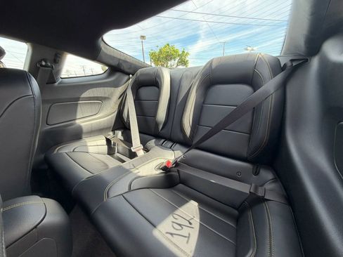 Used 2017 Ford Mustang GT Premium w/ GT Performance Package RWD image 12