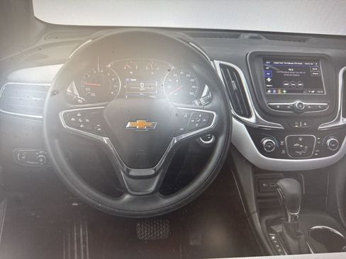 Used 2024 Chevrolet Equinox LT image 7