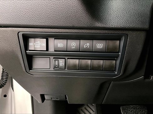 Used 2025 Toyota Tundra SR w/ SR Tow Package AWD/4WD image 35
