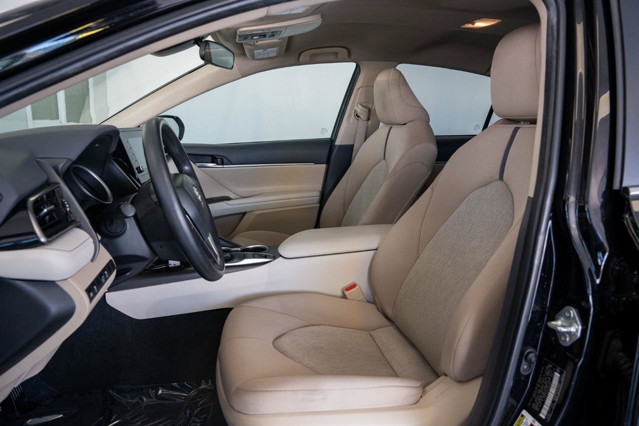 Used 2023 Toyota Camry LE FWD image 11