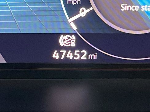 Used 2025 Volkswagen Atlas SE image 10