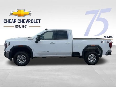 Used 2024 GMC Sierra 2500 SLE w/ SLE Convenience Package AWD/4WD image 2