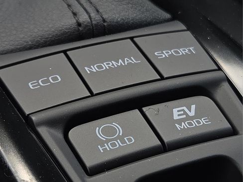 New 2026 Toyota Camry SE FWD image 22