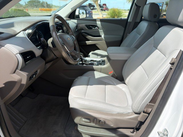 Used 2021 Chevrolet Traverse LT w/ LPO, Cargo Package AWD/4WD image 5