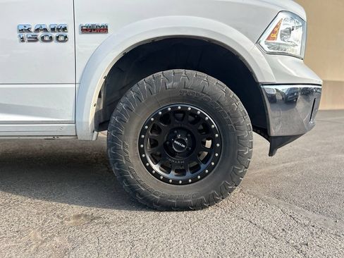 Used 2016 RAM 1500 Laramie AWD/4WD image 2