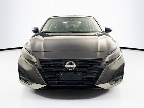 New 2026 Nissan Altima 2.5 SV FWD image 2
