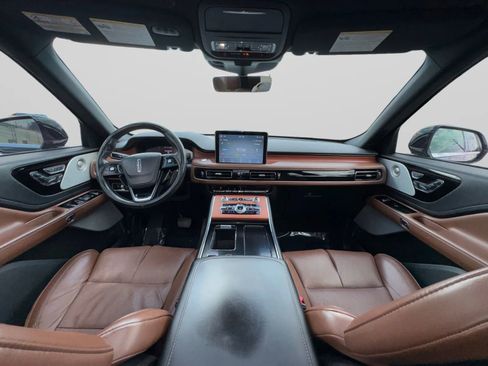 Used 2020 Lincoln Aviator Reserve w/ Equipment Group 201A image 18