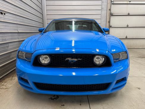Used 2014 Ford Mustang GT Premium w/ Electronics Package RWD image 2