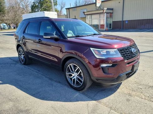 Used 2018 Ford Explorer Sport w/ Equipment Group 401A image 3