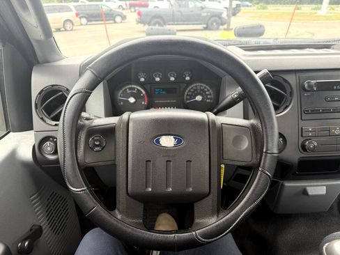 Used 2011 Ford F350 XL w/ Skid Plate Pkg image 15