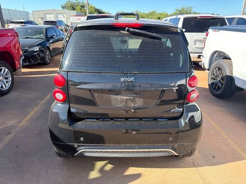 Used 2015 smart fortwo passion RWD image 5