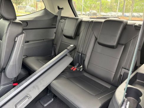 Certified 2023 Volkswagen Atlas SE image 26