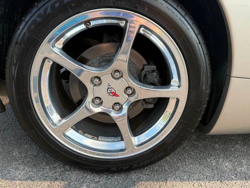 Used 1999 Chevrolet Corvette Convertible w/ Performance Handling Pkg RWD image 24