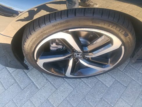 Used 2019 Honda Accord Sport image 8