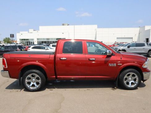Used 2014 RAM 1500 Laramie w/ Convenience Group AWD/4WD image 8
