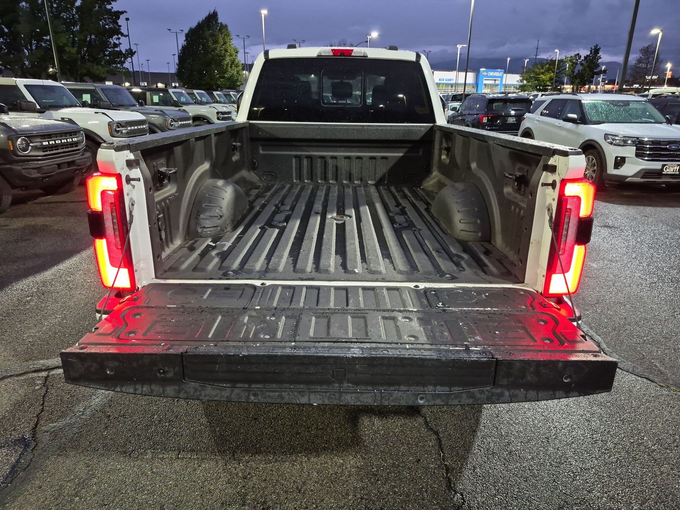 Used 2023 Ford F350 Platinum AWD/4WD image 32