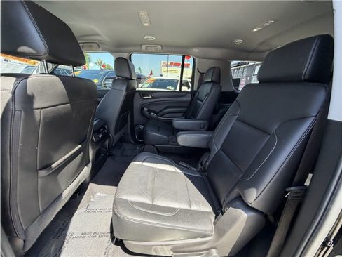 Used 2020 Chevrolet Suburban LT w/ Max Trailering Package RWD image 23