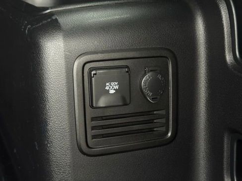 Used 2024 Toyota 4Runner TRD Off-Road Premium image 11