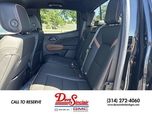 New 2026 GMC Canyon AT4 w/ AT4 Premium Package AWD/4WD image 22