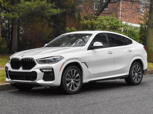 Used 2020 BMW X6 M50i w/ Executive Package AWD/4WD image 2