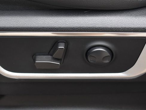 Used 2022 RAM 1500 Laramie image 29