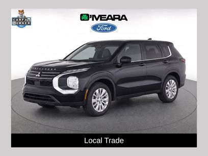 Used 2025 Mitsubishi Outlander ES