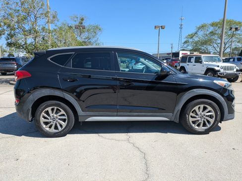 Used 2017 Hyundai Tucson SE image 3
