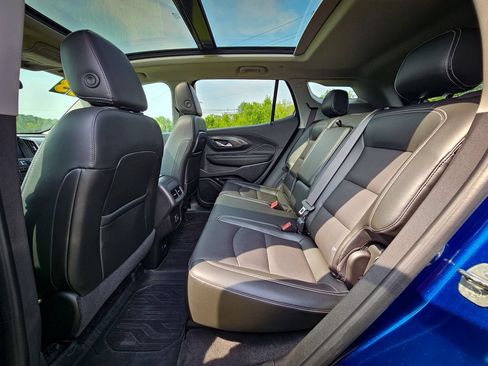 Used 2023 GMC Terrain SLT w/ Tech Package AWD/4WD image 33