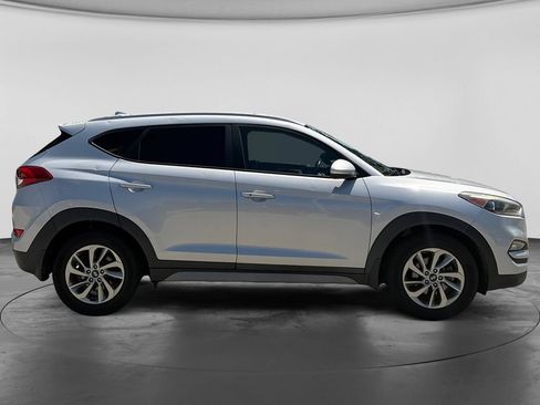 Used 2018 Hyundai Tucson SEL Plus AWD/4WD image 11