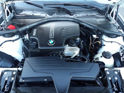 Used 2013 BMW 320i Sedan RWD image 15