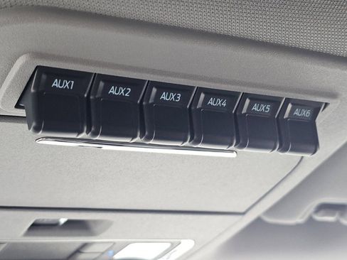 New 2026 Ford F250 Lariat w/ Black Appearance Package image 18