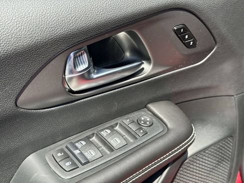 New 2027 Chrysler Pacifica Select FWD image 22