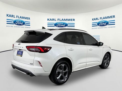 Certified 2023 Ford Escape ST-Line w/ Tech Pack #1 FWD image 3
