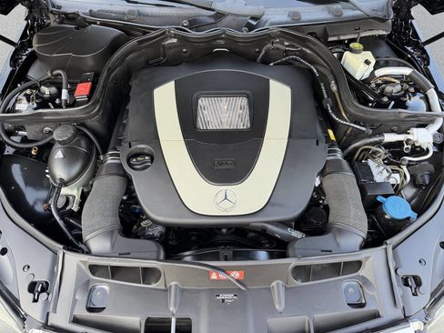 Used 2011 Mercedes-Benz C 300 4MATIC Sedan image 23